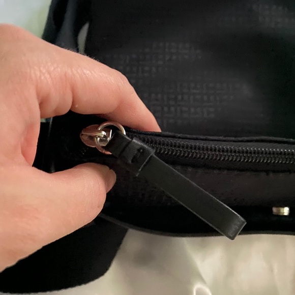 Tommy Hilfiger Black Crossbody Purse - Picture 6 of 14